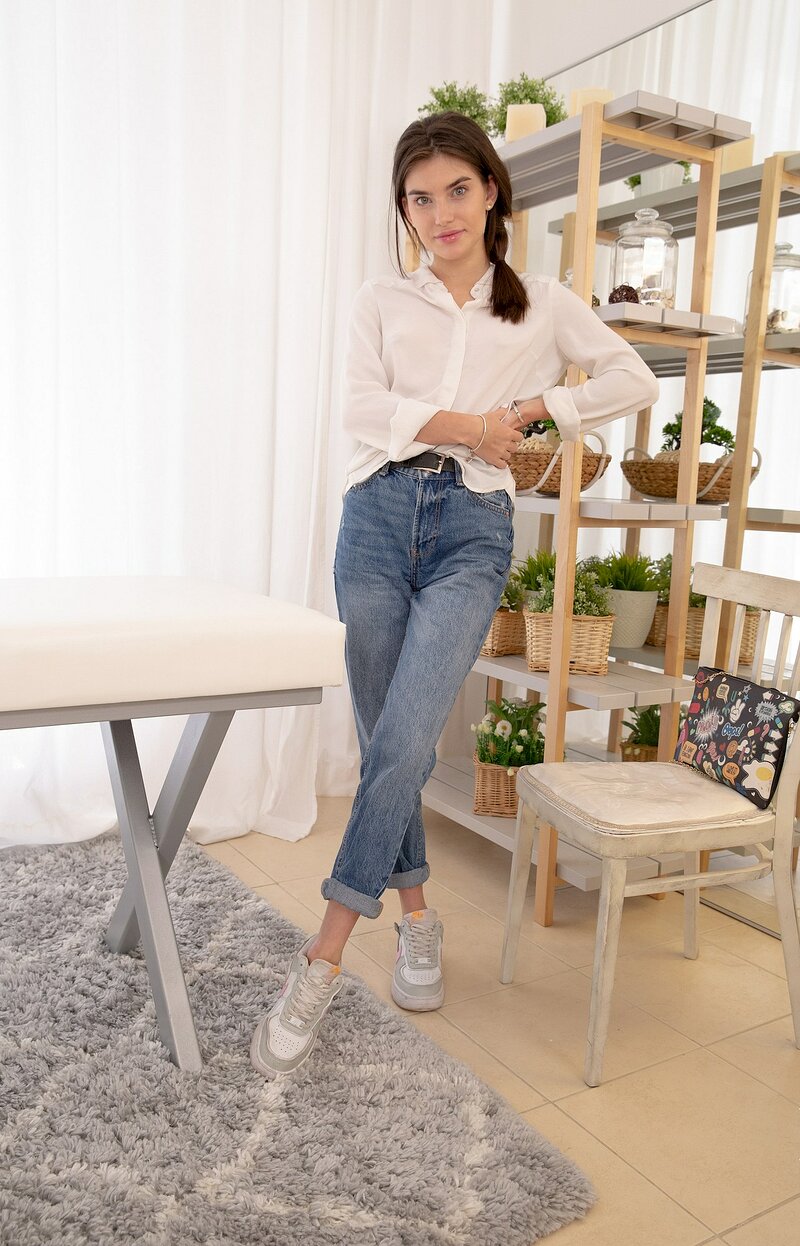 Хариса, 23